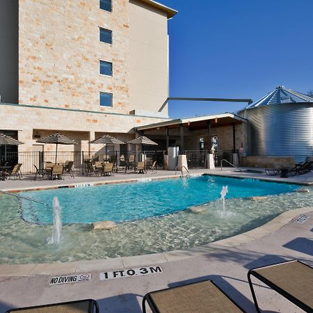 Holiday Inn San Antonio Northwest- Seaworld Area, An Ihg Hotel Exterior photo