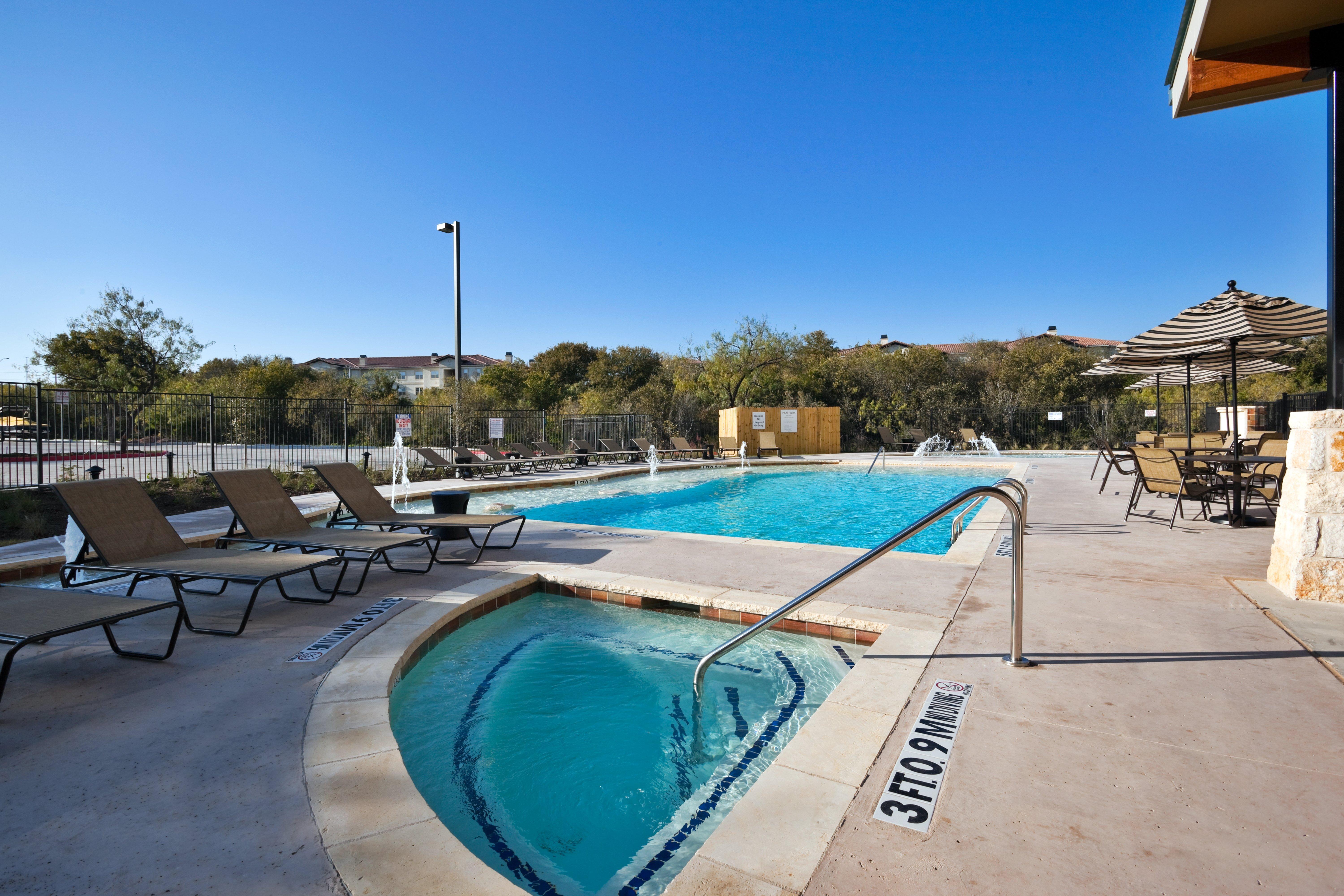 Holiday Inn San Antonio Northwest- Seaworld Area, An Ihg Hotel Exterior photo